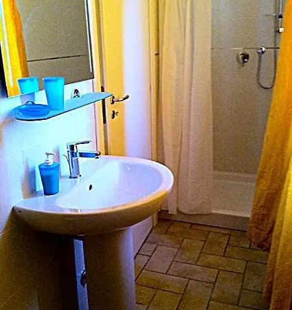 Alojamento de Acomodação e Pequeno-almoço Sweet Night 3*