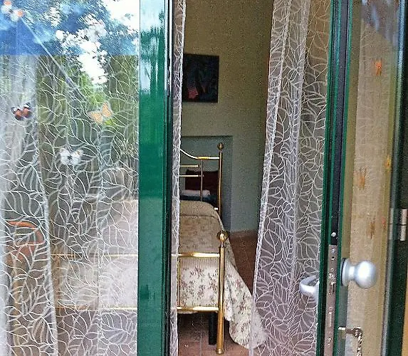 Sweet Night Bed & Breakfast 3*